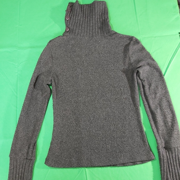 Forever 21 button side top - Picture 10 of 10